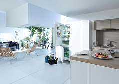 Встраиваемый холодильник Miele KFN 37682 iD с витрины, новый