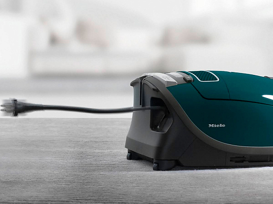 Пылесос Miele SGJP3 Complete C3 TotalCare EcoLine Petrol preview 8