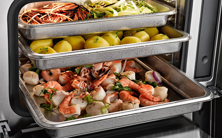 Комби-пароварка и вакууматор Miele