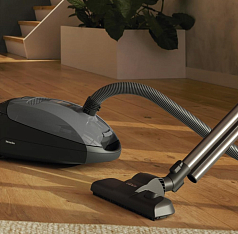 Пылесос Miele Classic C1 SBAF5 Junior PowerLine серый