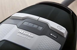 Пылесос Miele SKMR3 Blizzard CX1 Comfort черный обсидиан