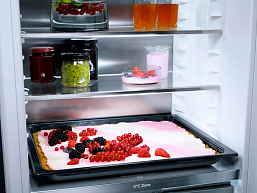 Встраиваемый холодильник Miele K 7747 D