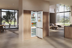 Встраиваемый холодильник Miele KFN 7844 C