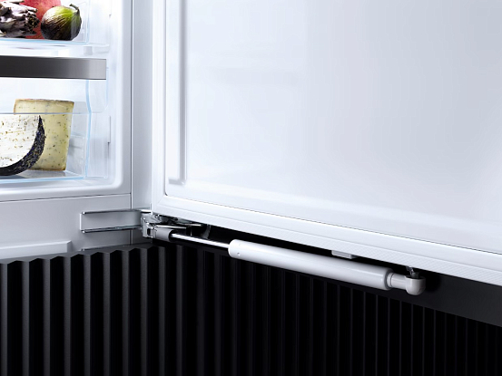 Встраиваемый холодильник Miele KFN 7785 C preview 15