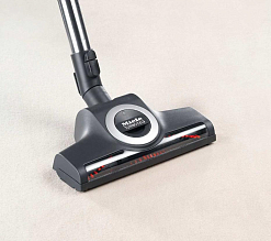 Пылесос Miele SGEA3 Complete C3 Cat&Dog ежевичный красный