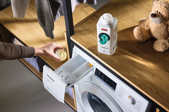 Средство для стирки Miele UltraColor Sensitive preview 2